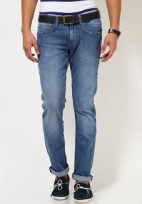 Lee-Blue-Slim-Fit28Butch29-Jeans-0665-226632-1-product2[1]